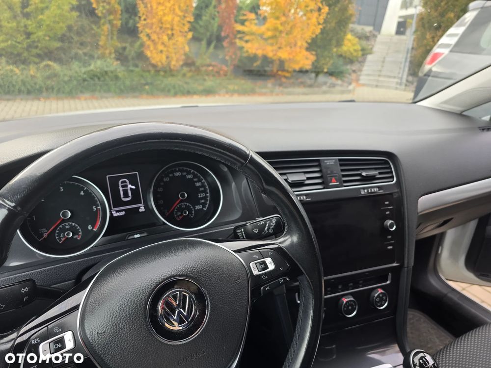 Volkswagen Golf VII 1.6 TDI BMT Trendline - 8