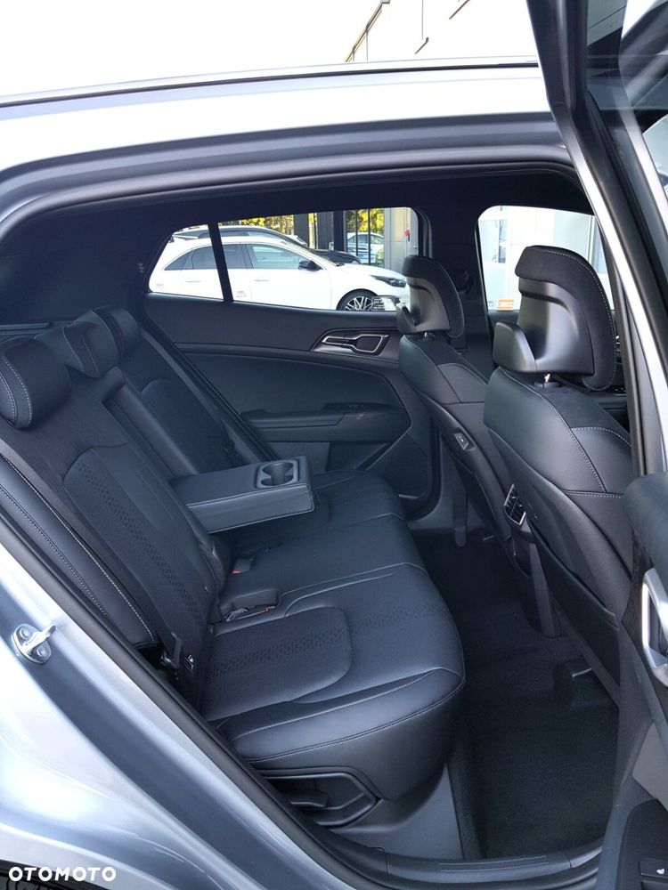 Kia Sportage 1.6 T-GDI HEV Black Edition 2WD - 35