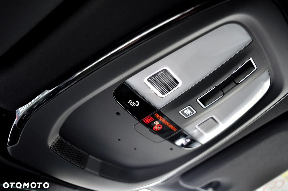 Volvo XC 60 T6 AWD Recharge Geartronic RDesign - 40