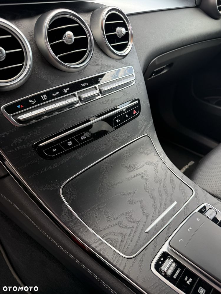 Mercedes-Benz GLC - 6