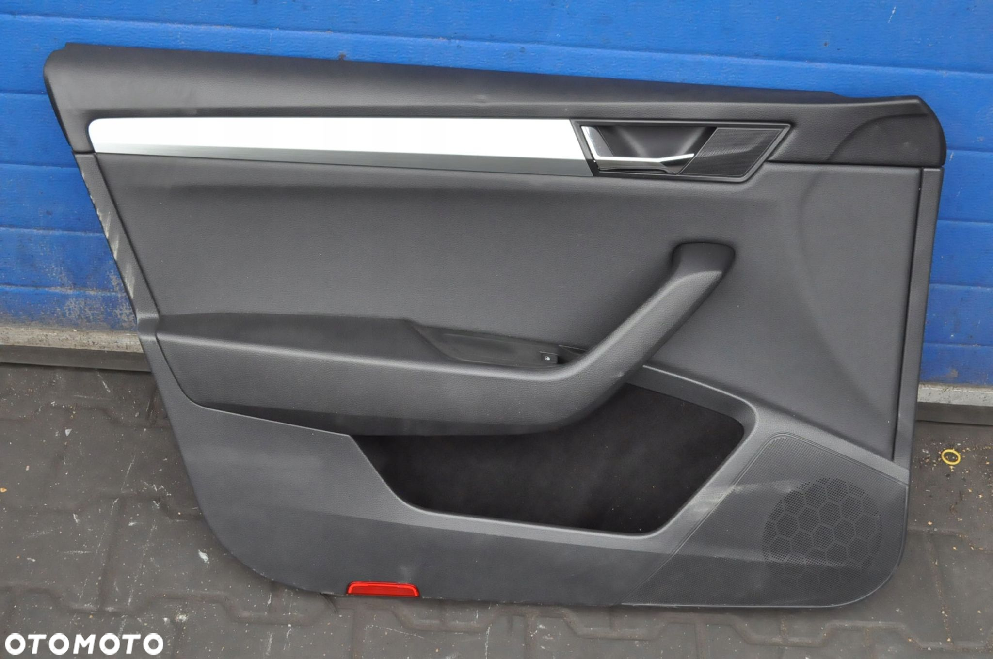 SKODA SUPERB III PRZEKŁADKA WNĘTRZA FOTELE KANAPA KOMBI - 2