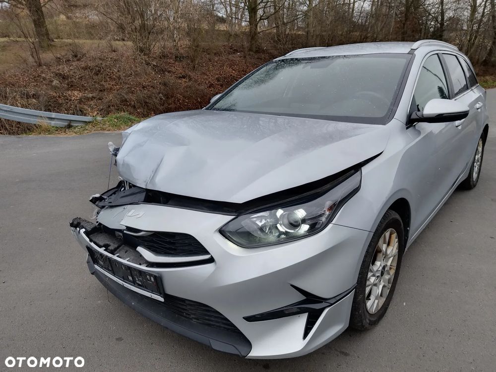 Kia Ceed 1.5 T-GDI MHEV L - 9