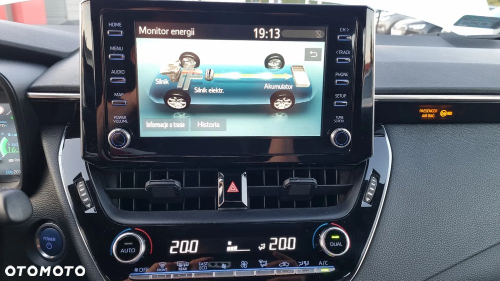 Toyota Corolla 1.8 Hybrid Comfort - 17