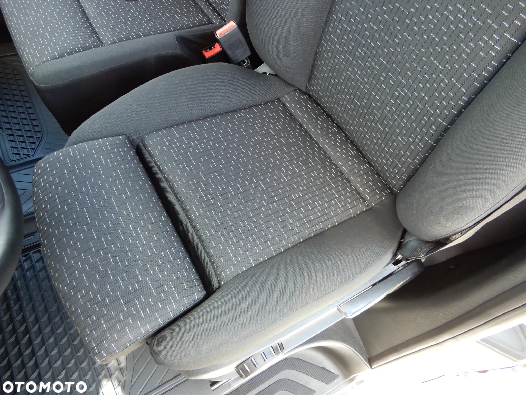 Mercedes-Benz Sprinter 319 CDI V6 3.0 CDI 190 KM 7G-Tronic Plus Ekstra Długi LONG Maxi+ 907 Furgon Blaszak Rozstaw Osi 4325 mm Full Opcja Stan Jak Nowy - 29