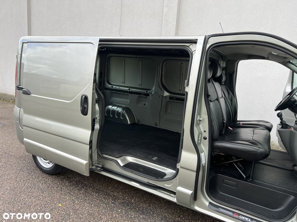 Opel VIVARO L2H1 LONG - 25