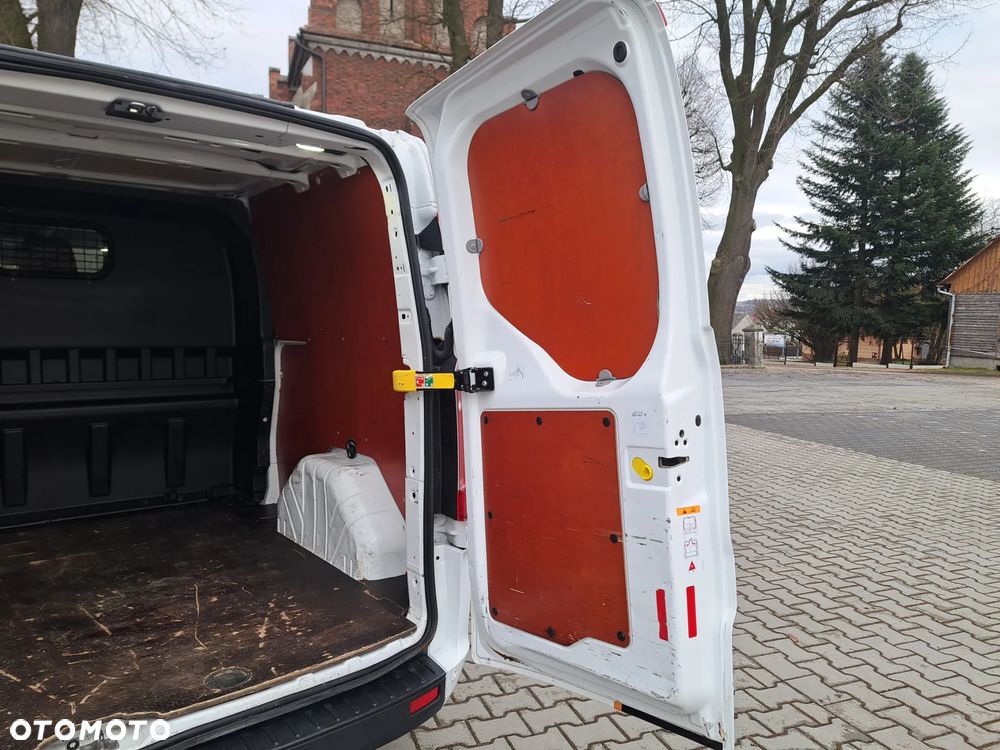 Ford Transit Custom 310 L2H1 Ambiente - 24