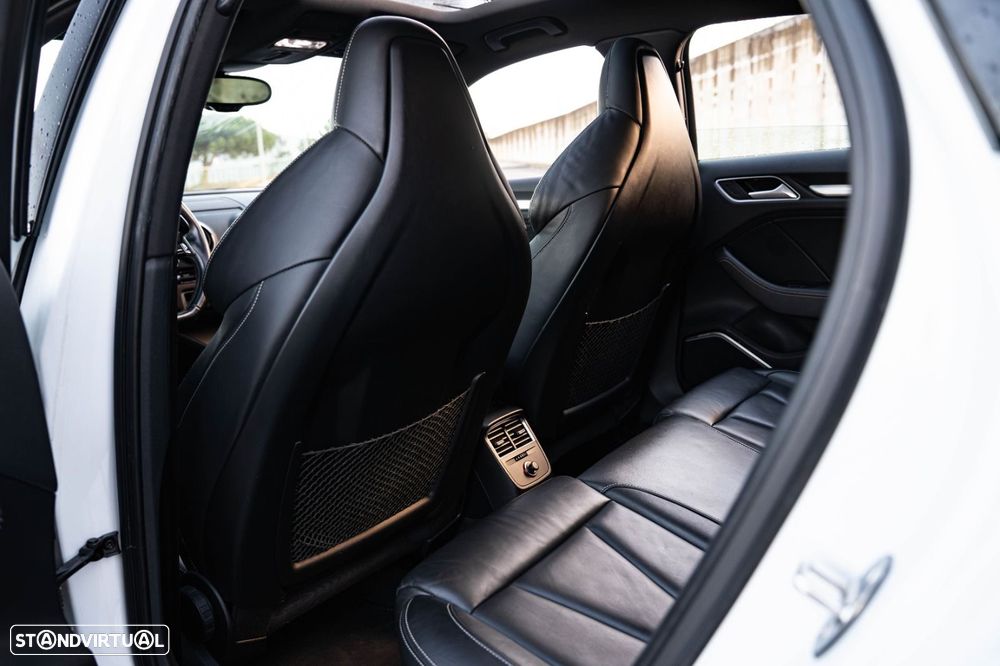 Audi S3 Sportback 2.0 TFSi quattro S tronic - 38