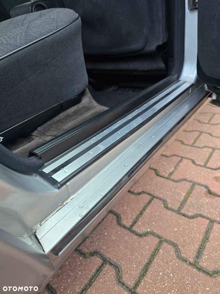 Mercedes-Benz W124 (1984-1993) - 27