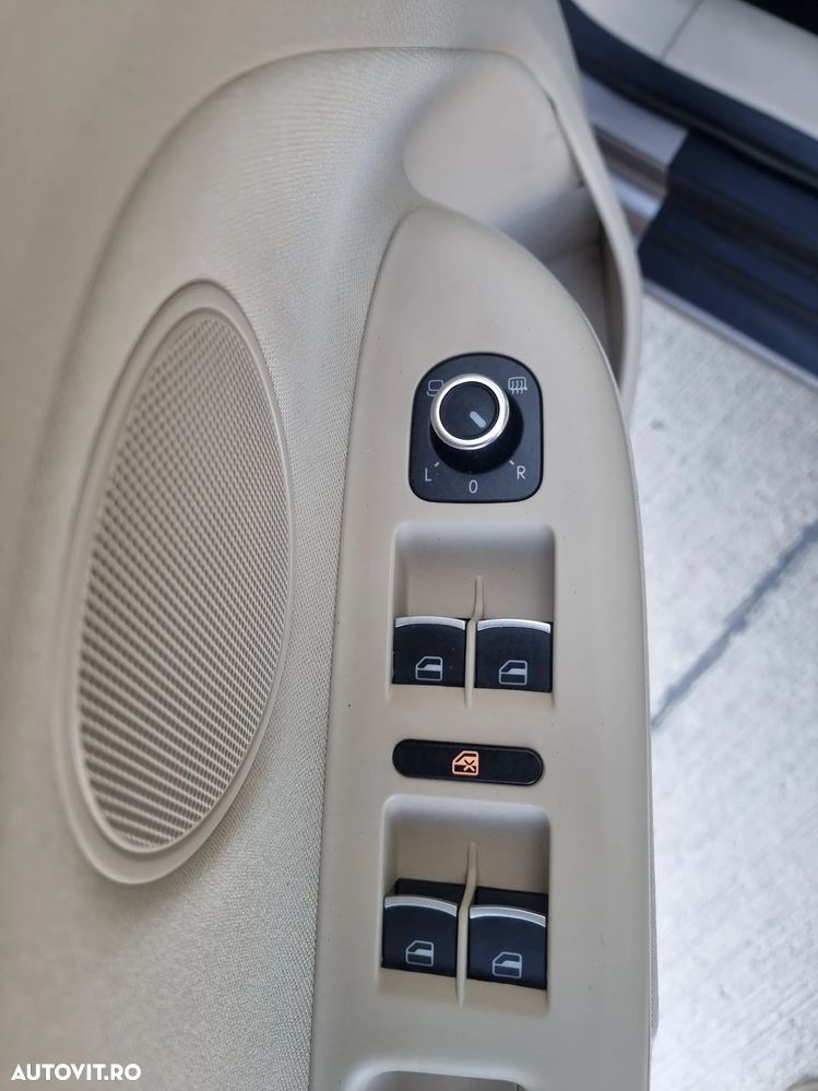 Volkswagen Golf Plus 1.6 TDI DPF BMT Highline DSG - 13