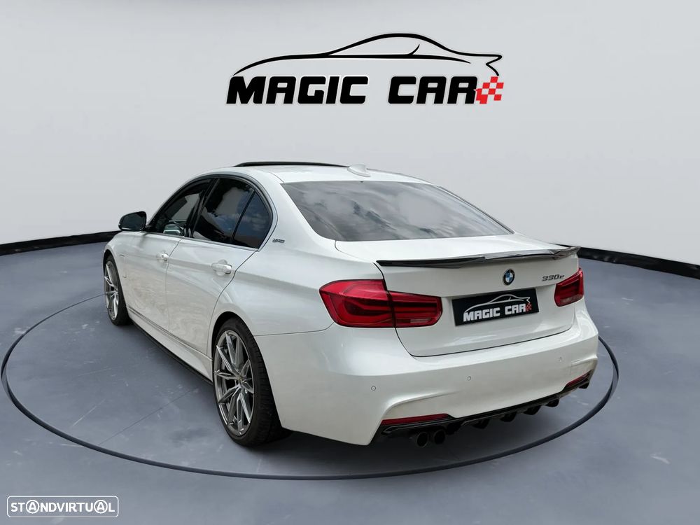 BMW 330 e iPerformance Pack M - 6