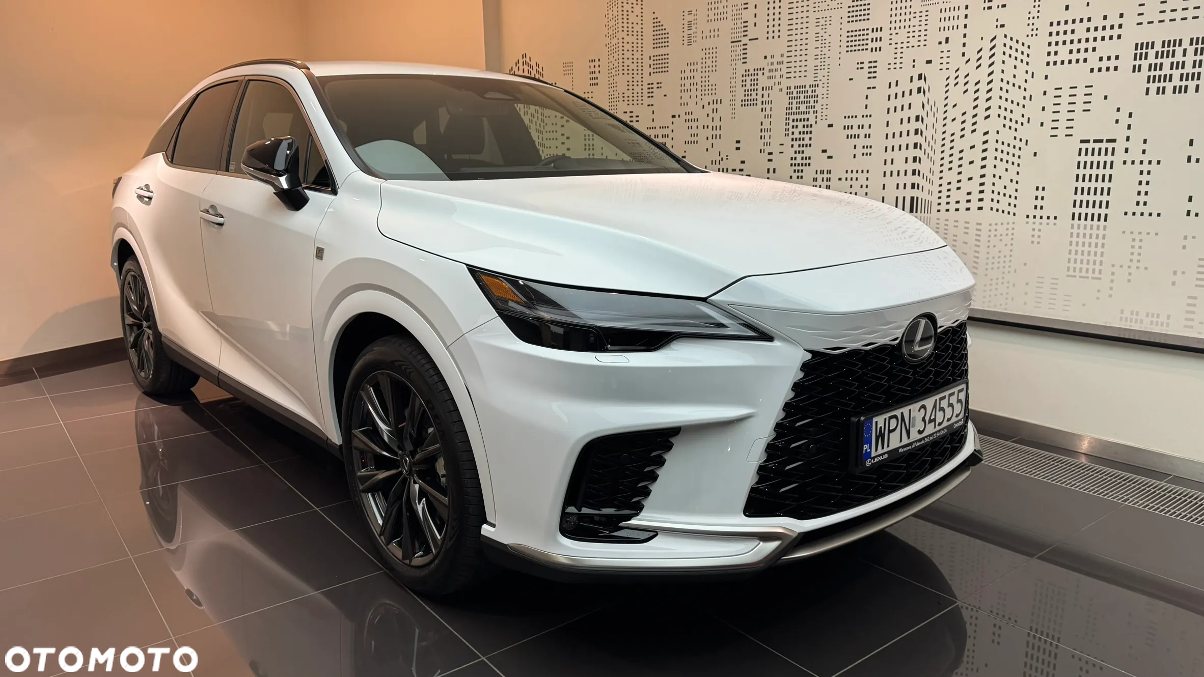Lexus RX 350h F Sport Design - 12