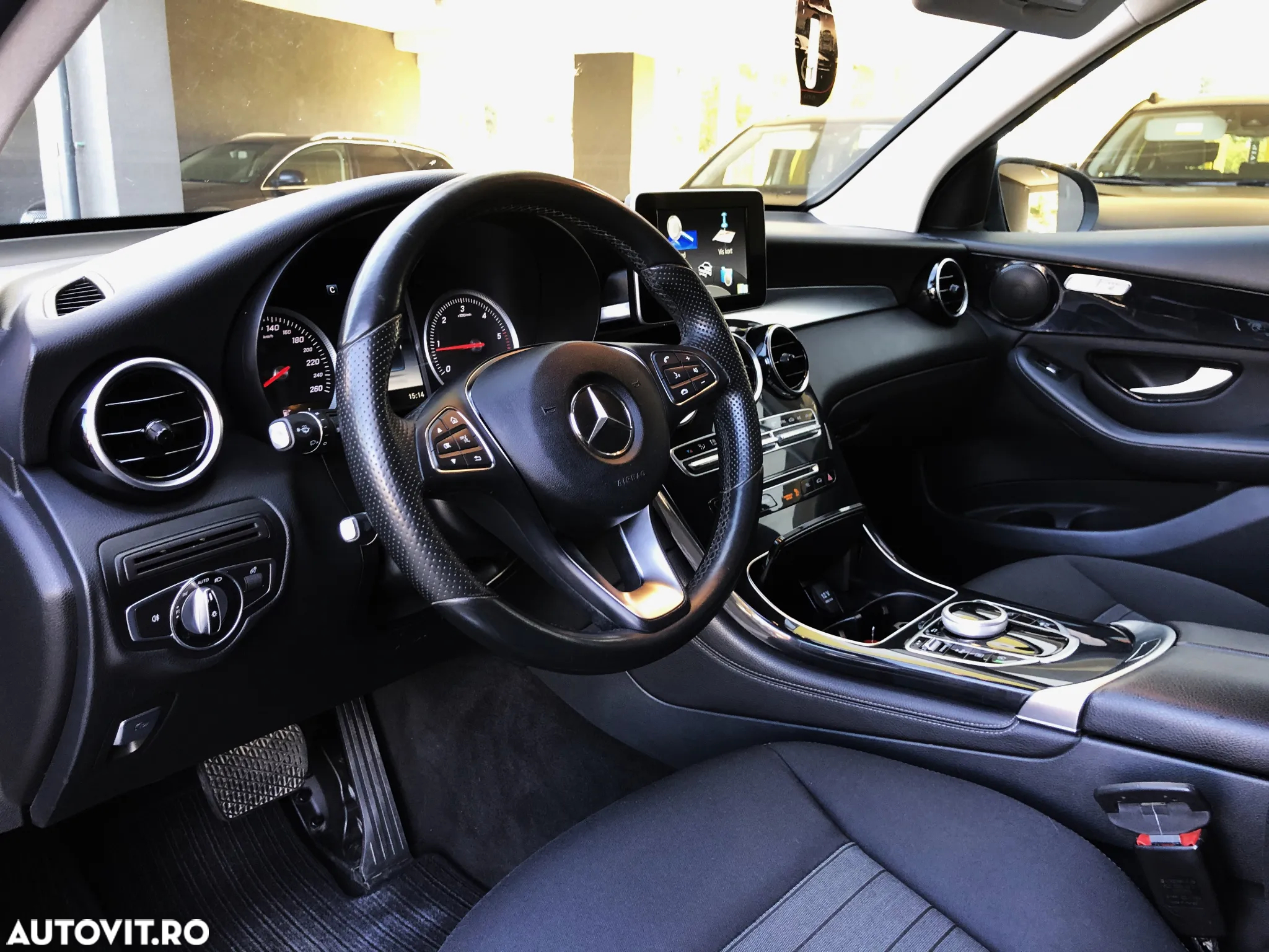 Mercedes-Benz GLC 220 d 4Matic 9G-TRONIC - 7