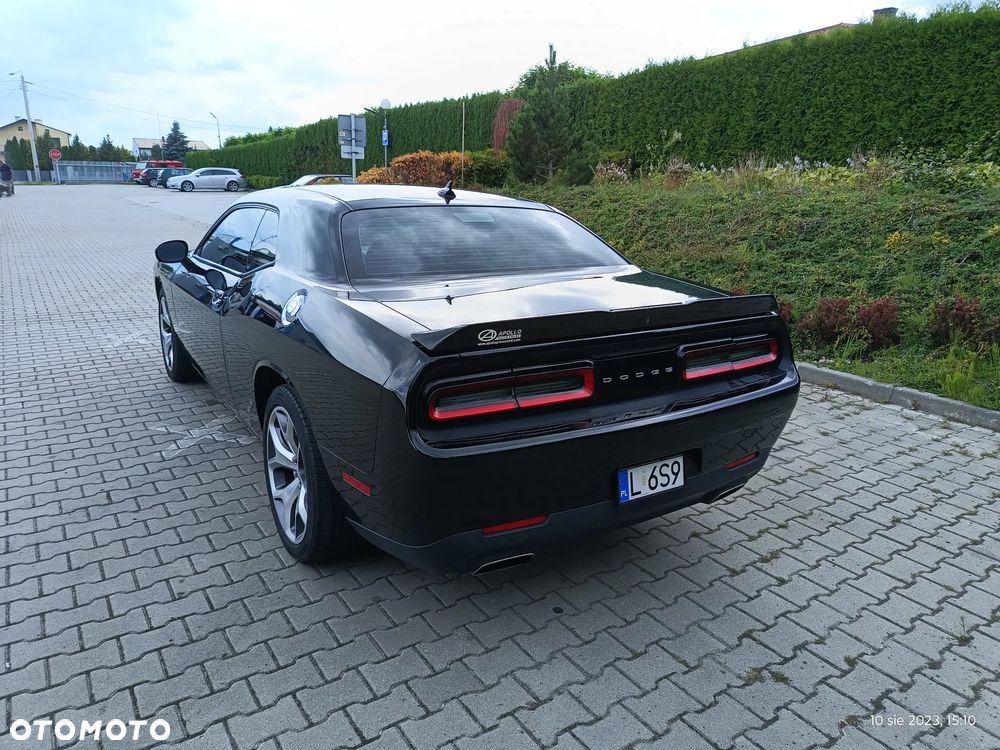 Dodge Challenger - 6