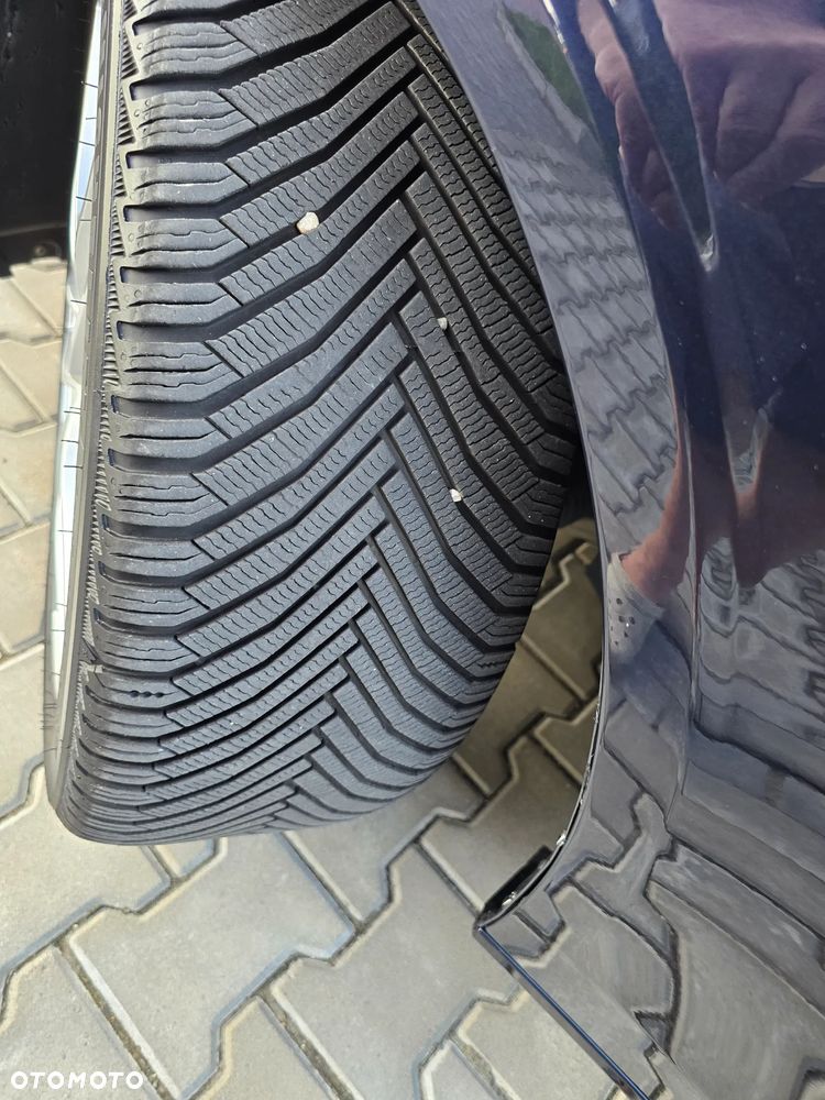 Volvo V90 D3 Momentum Pro - 40