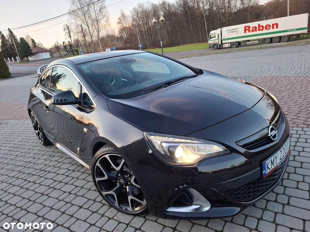 Opel Astra OPC Start/Stop - 1