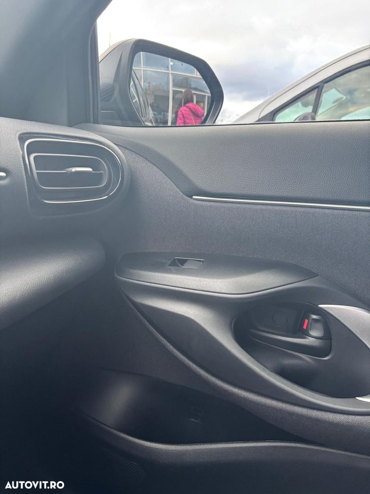 Toyota Yaris Cross 1.5 VVT-i HSD 4x2 Dynamic - 10