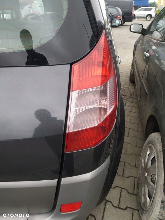 Renault SCENIC II lampa prawy tył tylna prawa