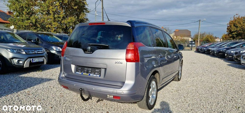 Peugeot 5008 - 12
