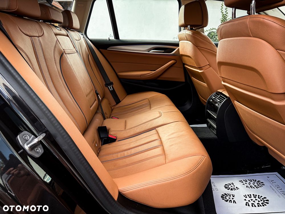 BMW Seria 5 520i Luxury Line - 16