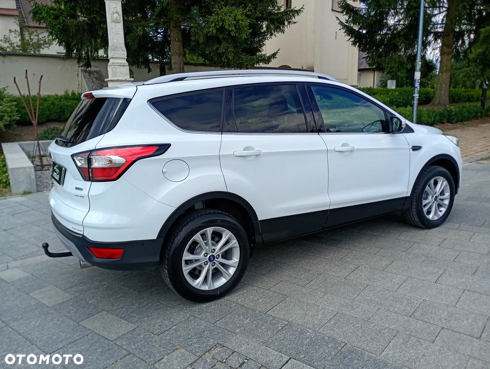 Ford Kuga 1.5 EcoBoost 2x4 Titanium - 17