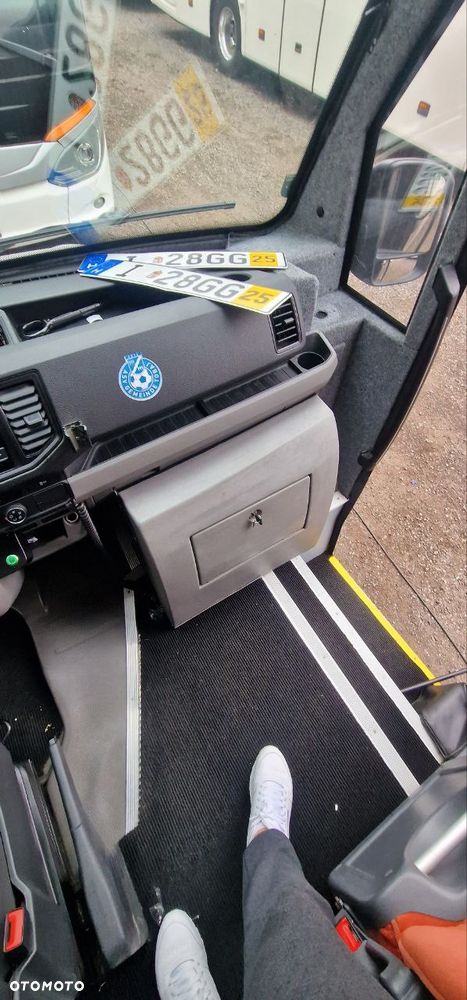 Volkswagen Crafter medio wing rapido rosero - 10