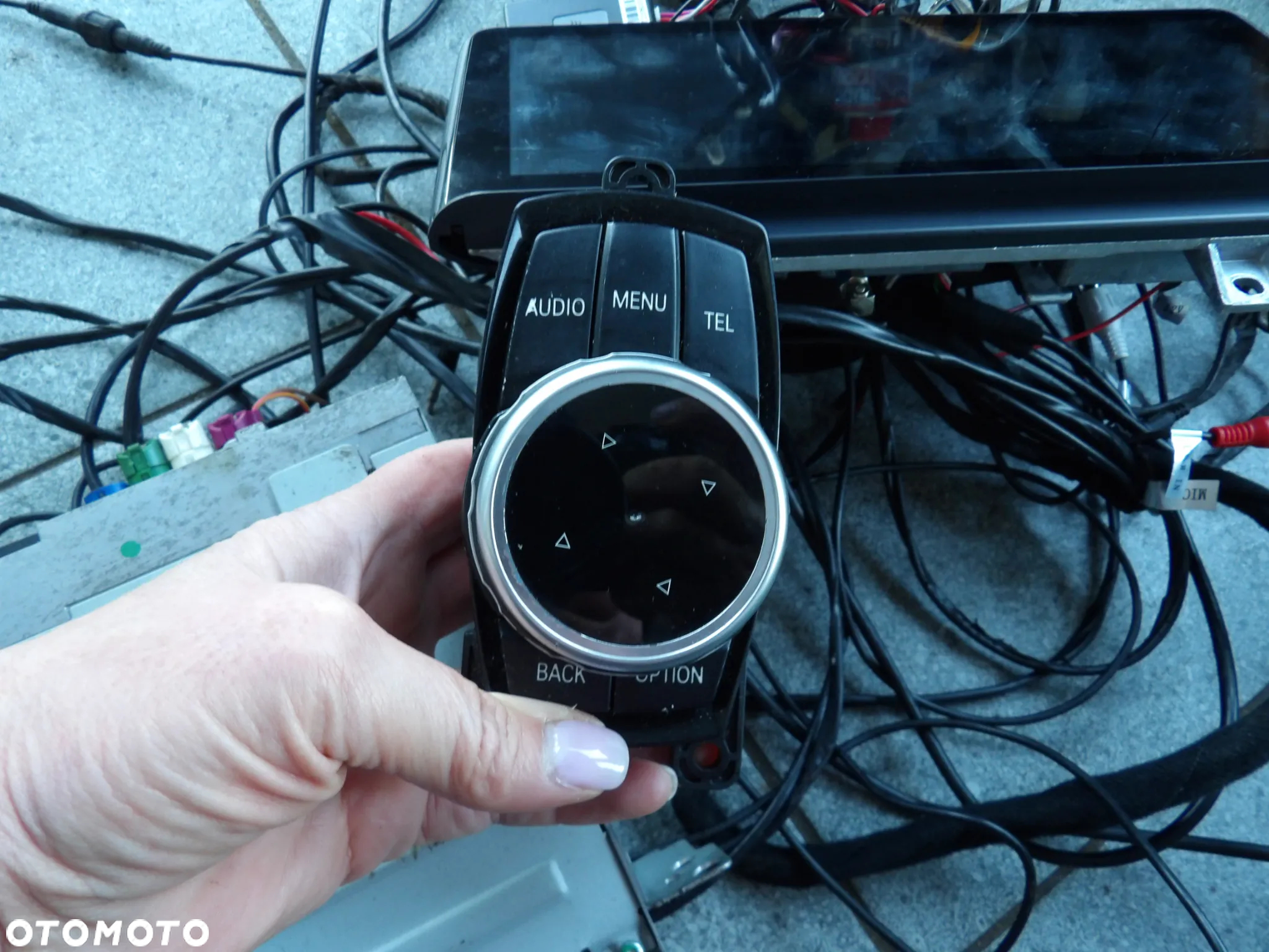BMW - F20 - ZESTAW NAWIGACJI -JEDNOSTKA GŁÓWNA   CAR PLAY ADROID 8"8 - KONTROLER IDRIVE , RADIO - PRZEWODY - KOMPLET - 9365837  9317695 - 4