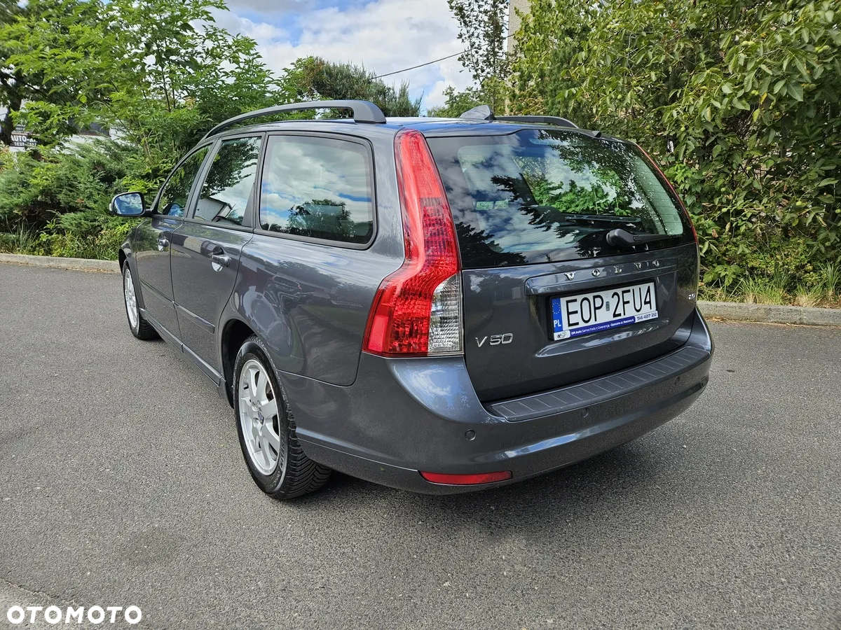 Volvo V50 2.0 Momentum - 4
