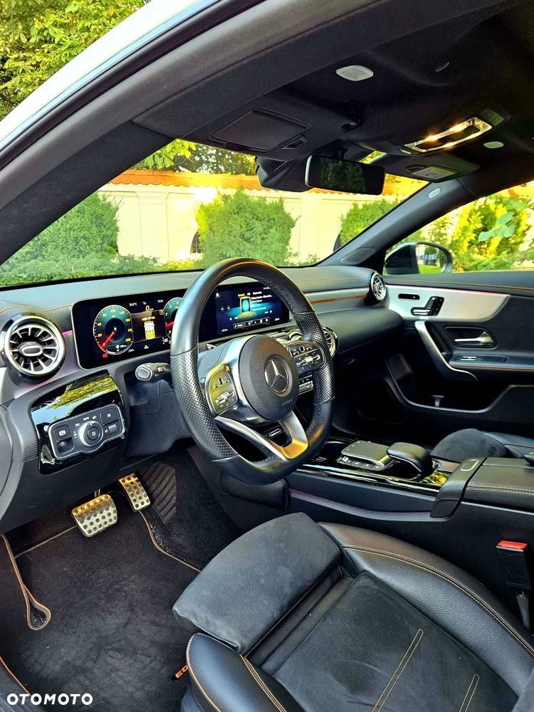 Mercedes-Benz CLA 200 AMG Line 7G-DCT - 6