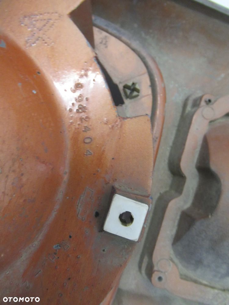 Okular obudowa lampy przedniej prawej Chevrolet El Camino Malibu - 5