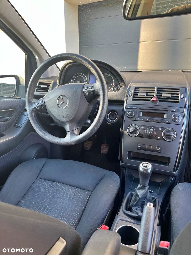 Mercedes-Benz Klasa A 150 Classic Edition 10 - 6