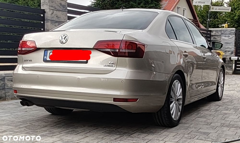 Volkswagen Jetta 1.4 TSI BMT Highline DSG - 32