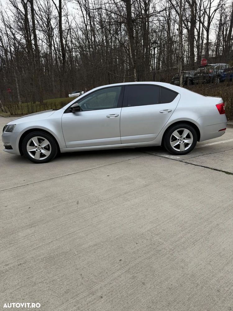 Skoda Octavia - 8