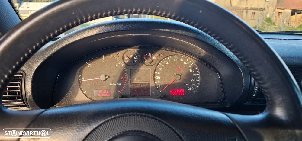 Audi A4 1.9 TDI m5 - 9