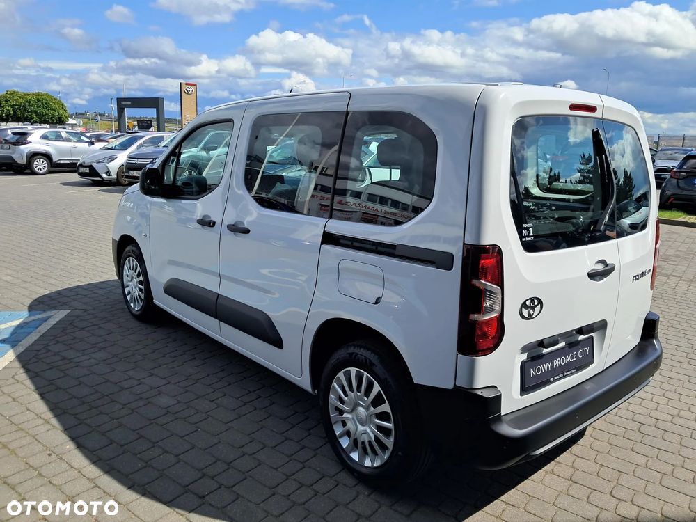 Toyota Proace City - 7