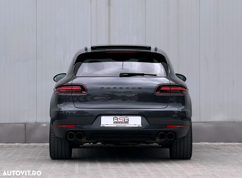 Porsche Macan - 8