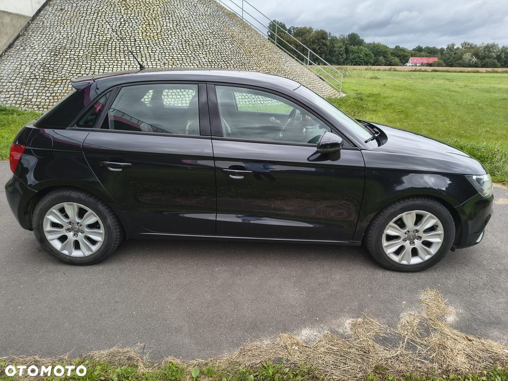 Audi A1 Sportback 1.6 TDI Ambition - 4