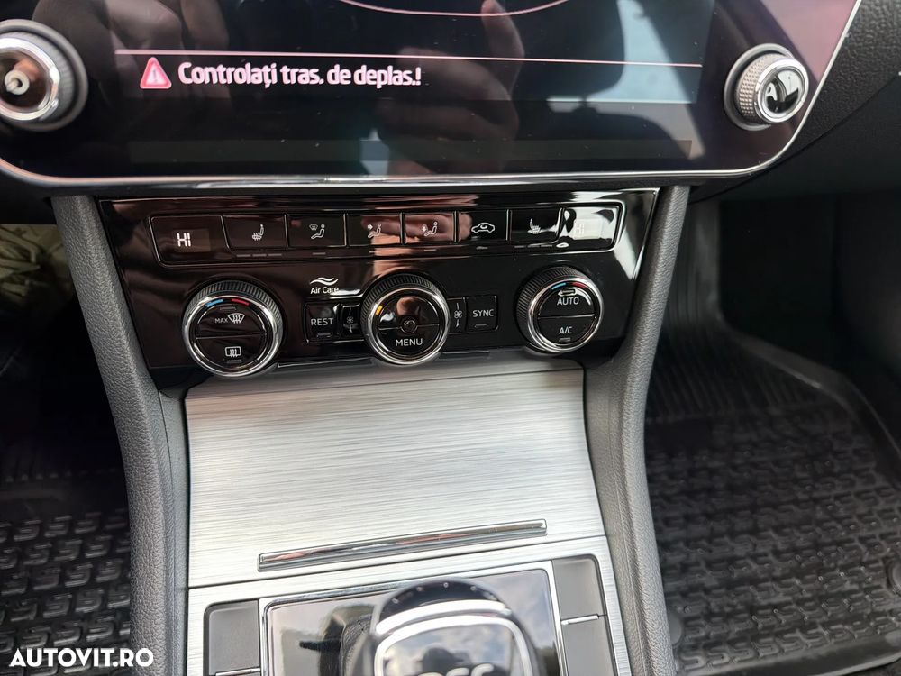 Skoda Superb 2.0 TDI DSG Style - 25