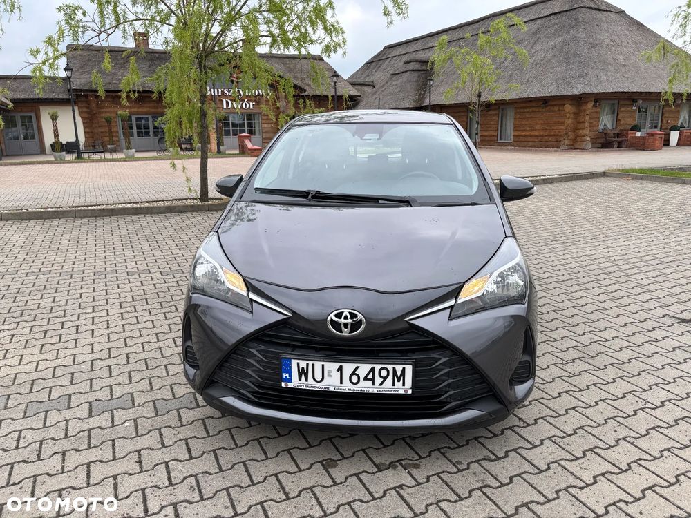 Toyota Yaris 1.0 Premium