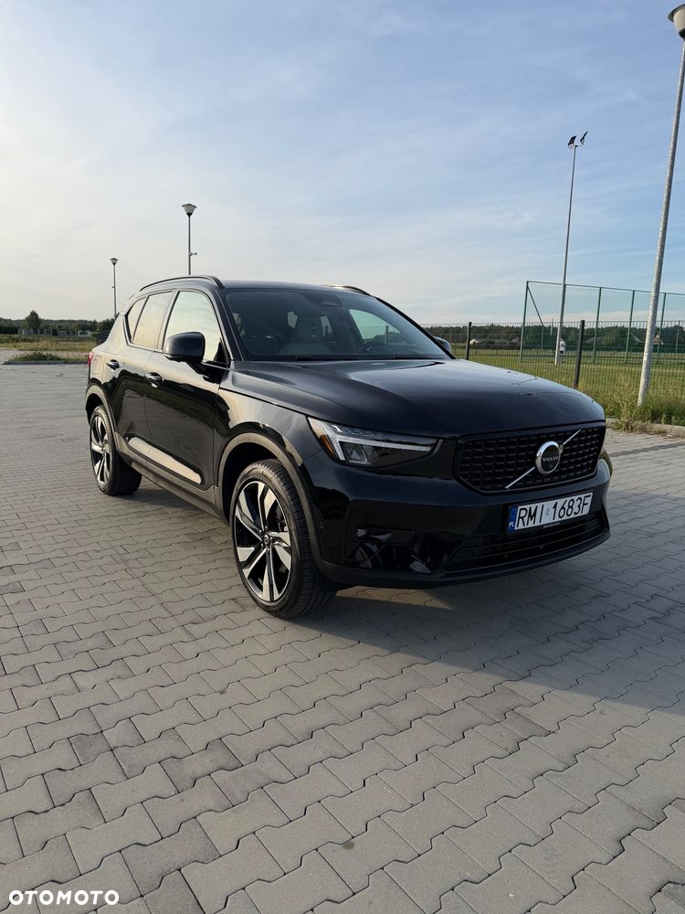 Volvo XC 40 B5 AWD Ultimate Dark - 1
