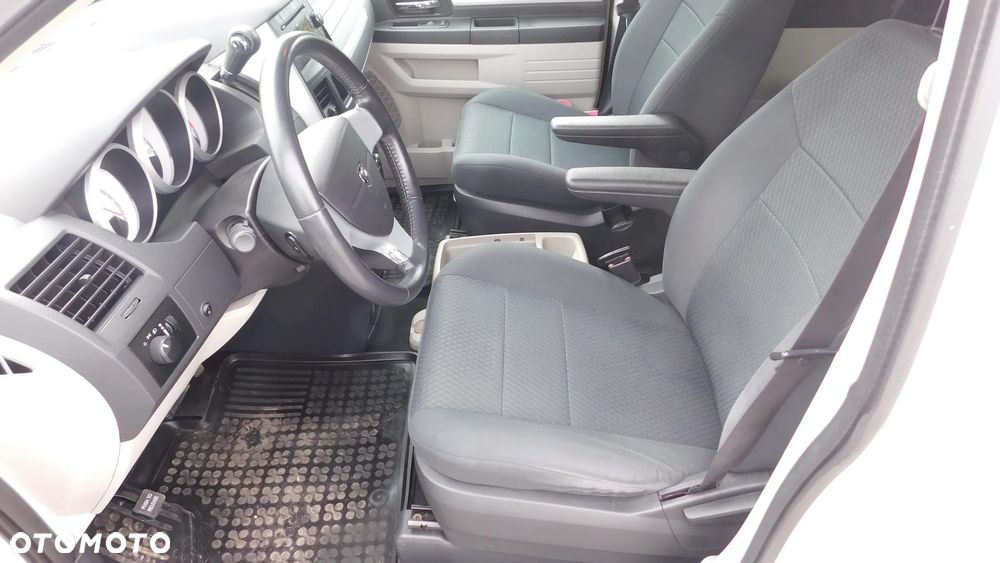 Dodge Grand Caravan 3.8 SXT - 22