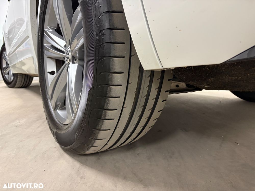 Volkswagen Touareg - 24