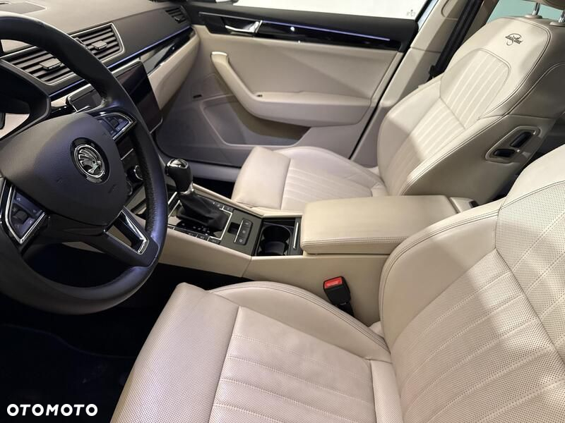 Skoda Superb 2.0 TSI L&K DSG - 11