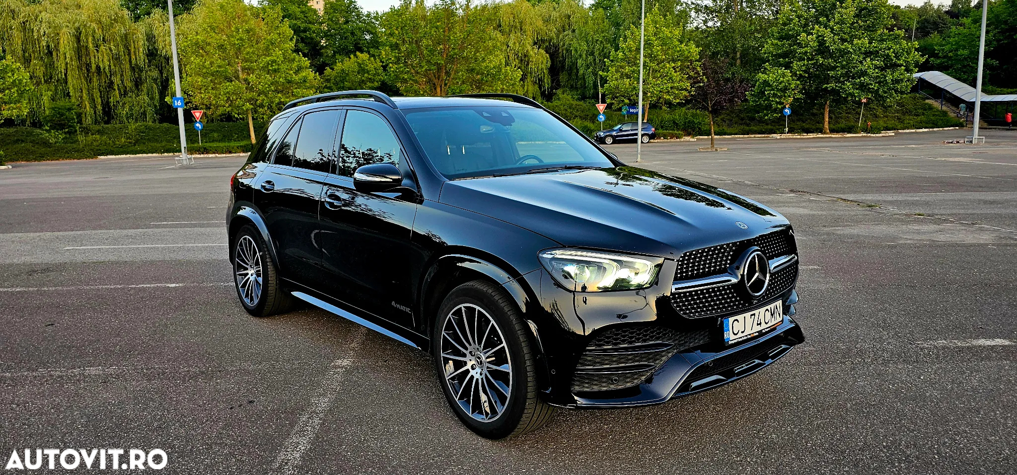 Mercedes-Benz GLE 400 d 4Matic 9G-TRONIC AMG Line - 27