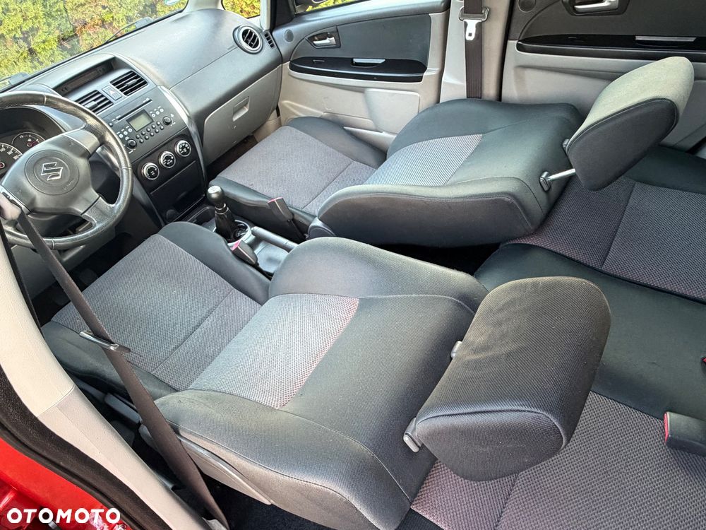Suzuki SX4 1.6 VVT 4x4 Club - 31