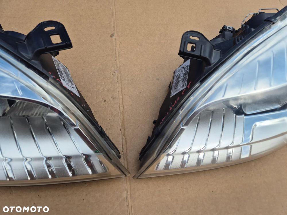Renault Clio III komplet reflektorów.2008-2013.OE.AL. - 6