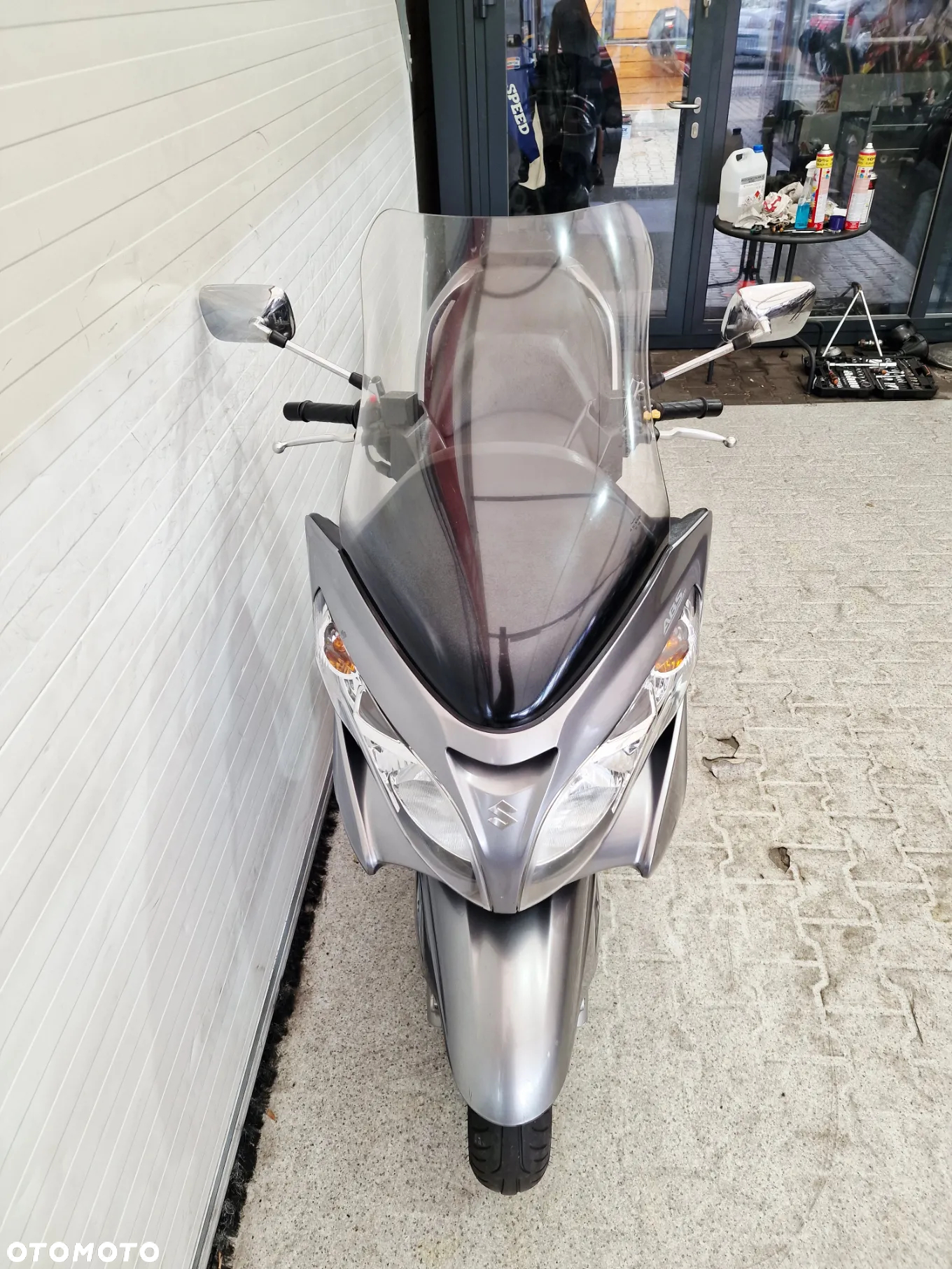 Suzuki Burgman - 11