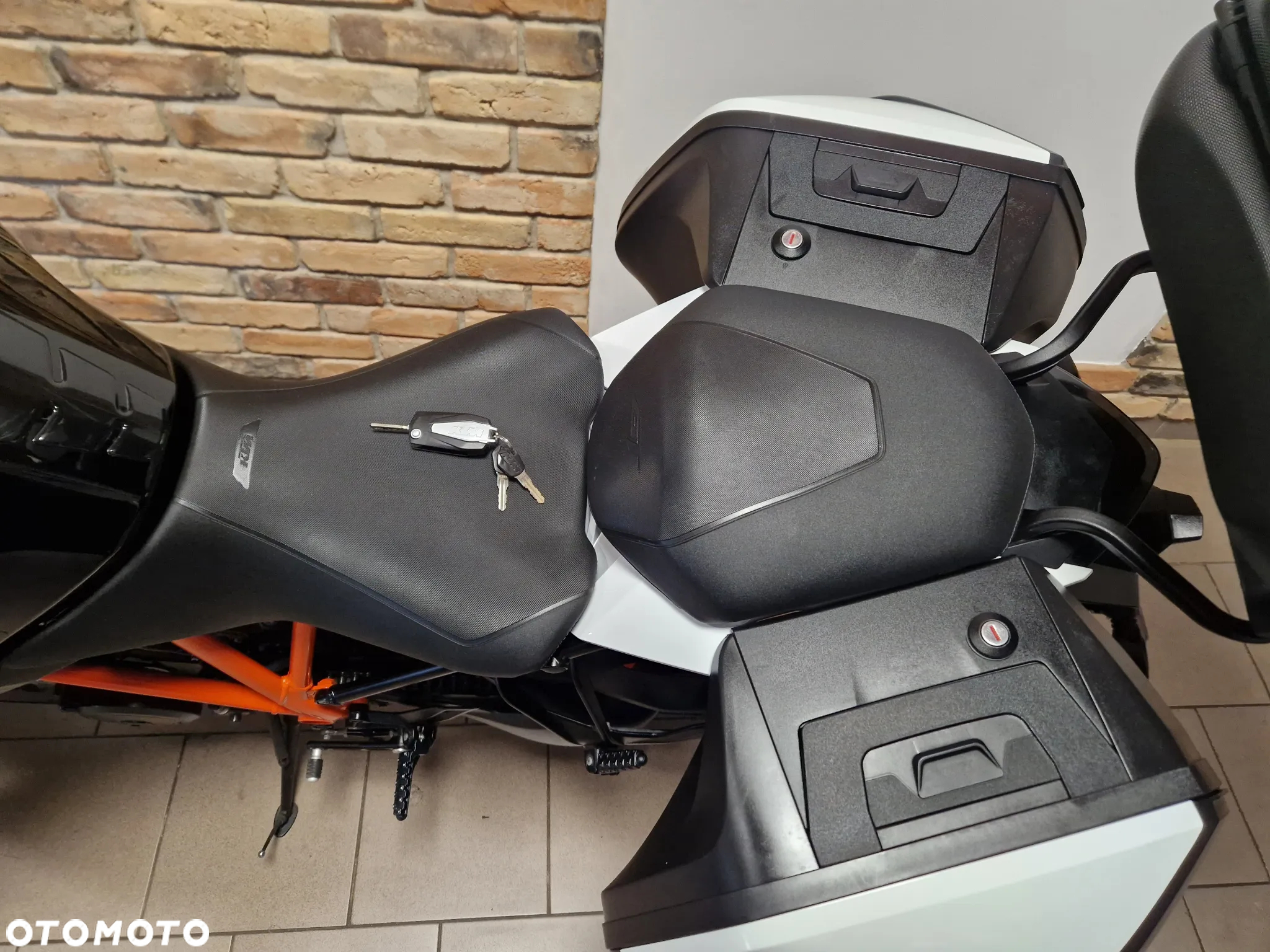 KTM Adventure - 25