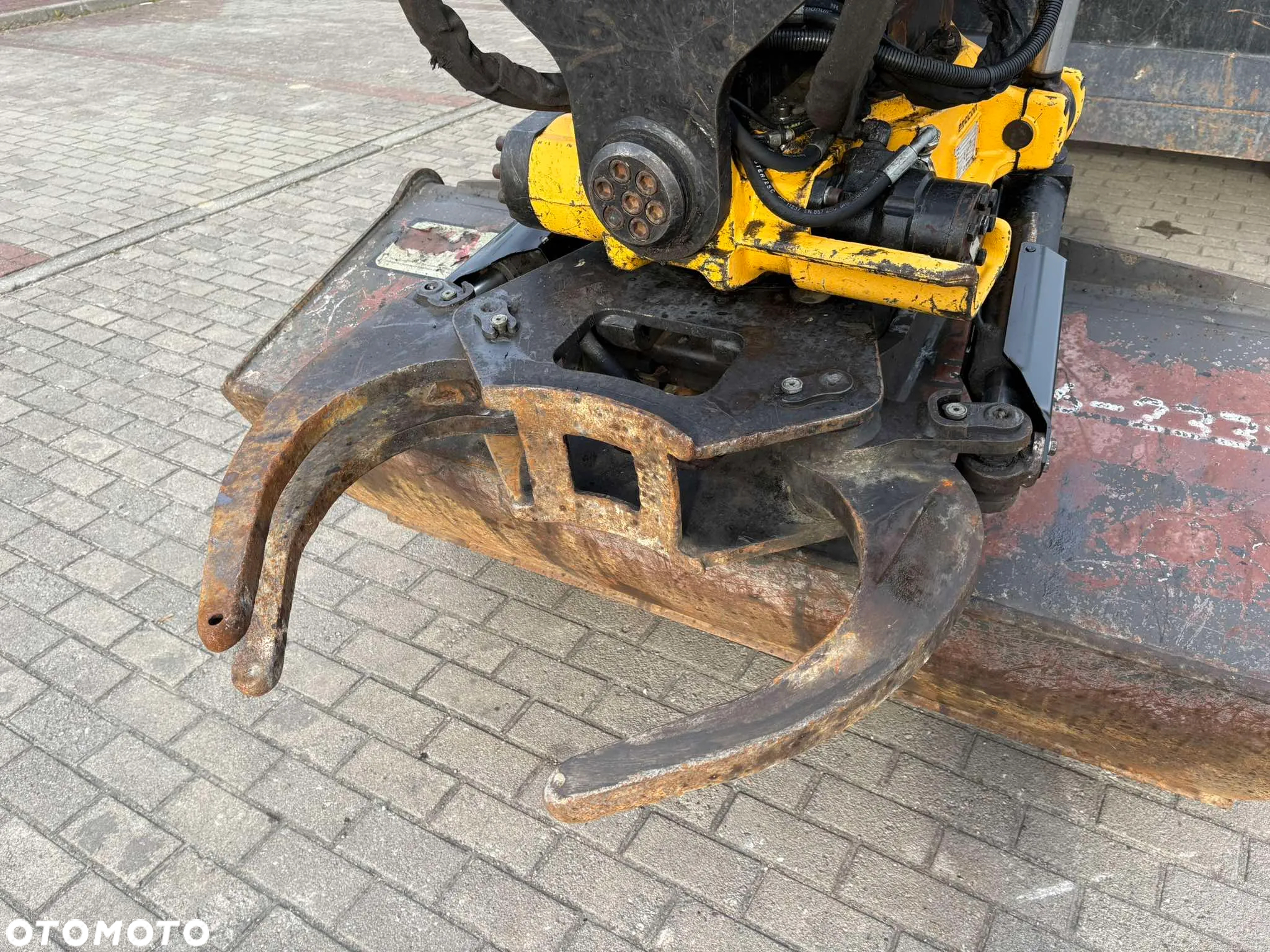 Caterpillar M 316F ROTOTILT ENGCON SZCZYPCE PODPORY - 9