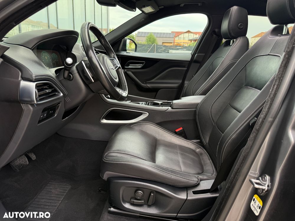 Jaguar F-Pace 25d AWD Aut. R-Sport - 28