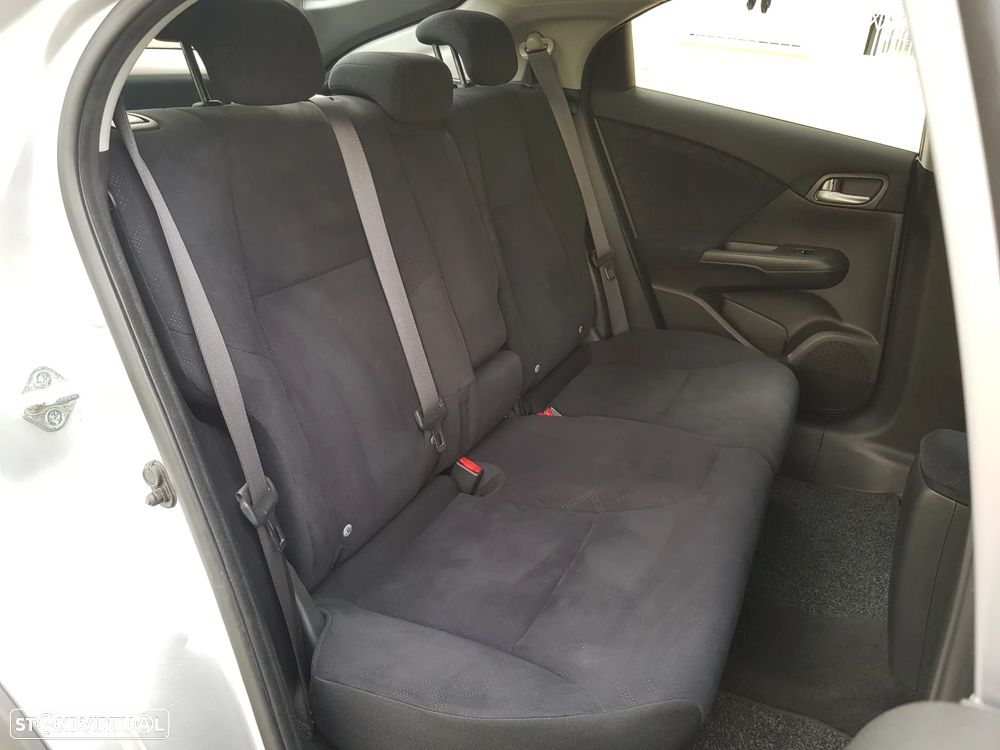 Honda Civic 1.4 i-VTEC Sport Navi - 39